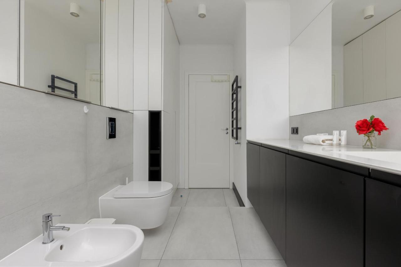 Trendy Apartment Marszalkowska With City View Near Ogrod Saski By Noclegi Renters Warsawa Bagian luar foto