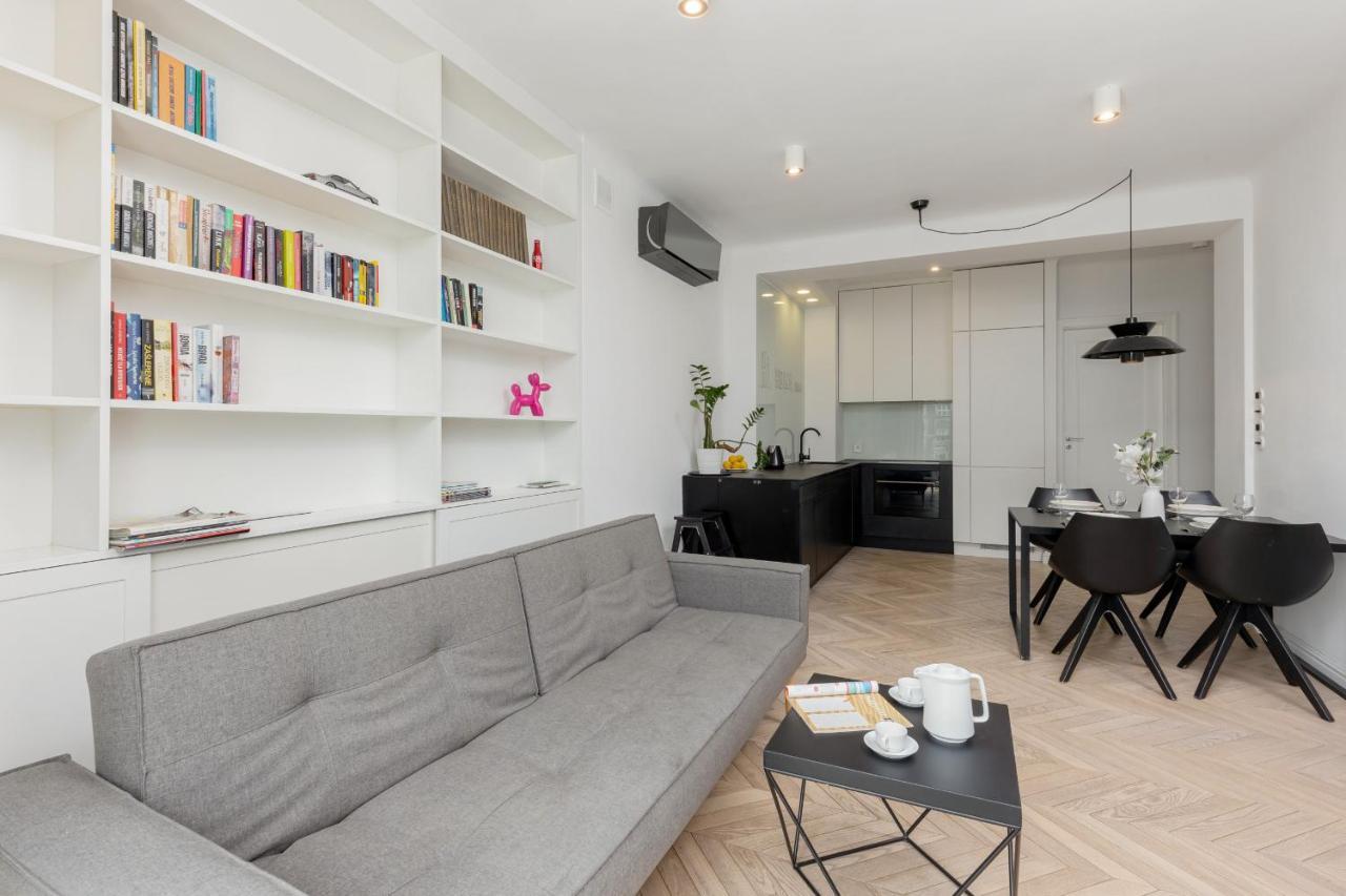 Trendy Apartment Marszalkowska With City View Near Ogrod Saski By Noclegi Renters Warsawa Bagian luar foto